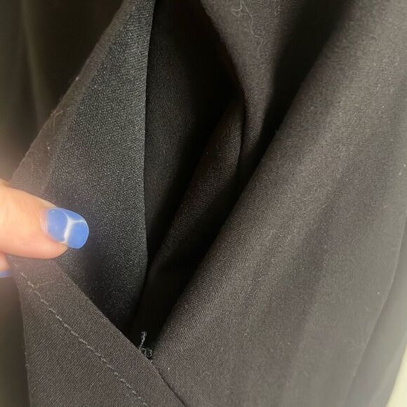 ✨Tahari Seamed A-line Sz 10 Black Dress✨ - Picture 7 of 7